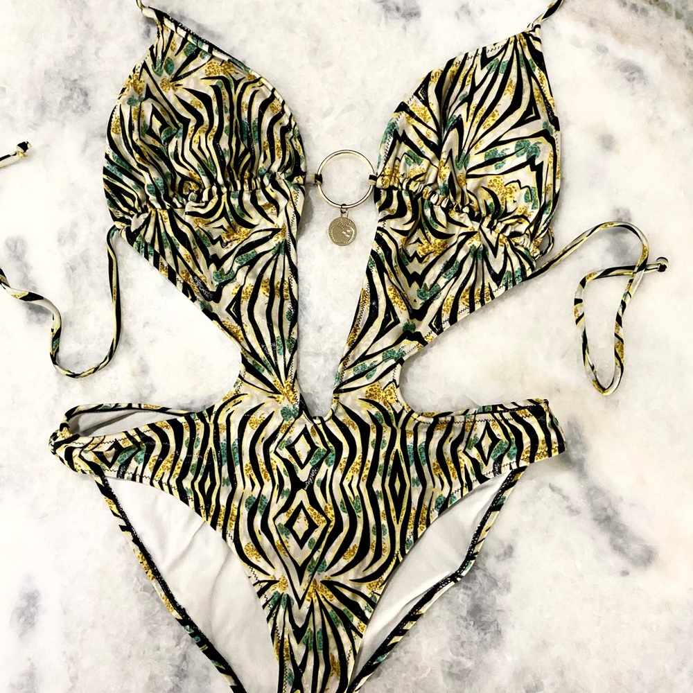 Apple Bottom sexy swim suit Sz xl